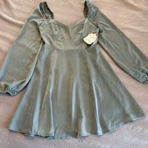 Alter’d state Long sleeved mini dress in Sage size medium